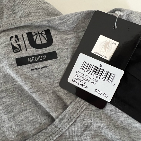 NWT Golden State Warriors T-Shirt - Picture 6 of 6